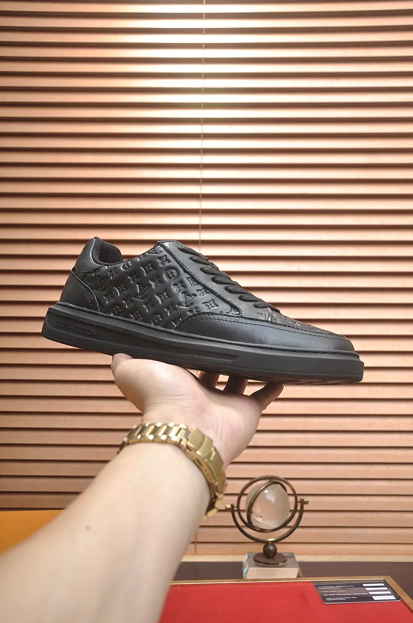 Men's shoes💰440💶【LOUIS VUITTON】Same model from LV.Louis Vuitton official website [satisfied] original single hot model LV original factory cowhide material👑1:1 original plate sheepskin lining, body accessories one-to-one molding💪 counter quality 🙏 Dear friends, if you still worry about wearing matching shoes💋, then these shoes are your best choice🎁🎁! 38-45 (45 is custom-made and cannot be returned or exchanged)